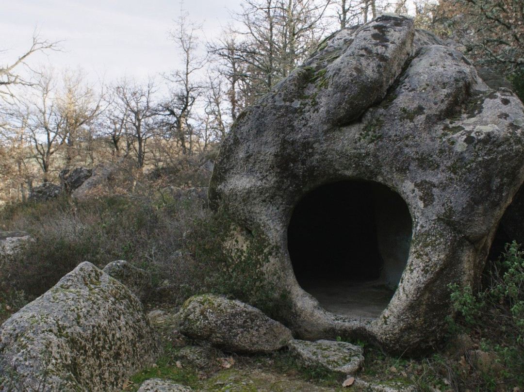 Domus de Janas o 'Oncheddas de Istevene-Mamoiada必去景点