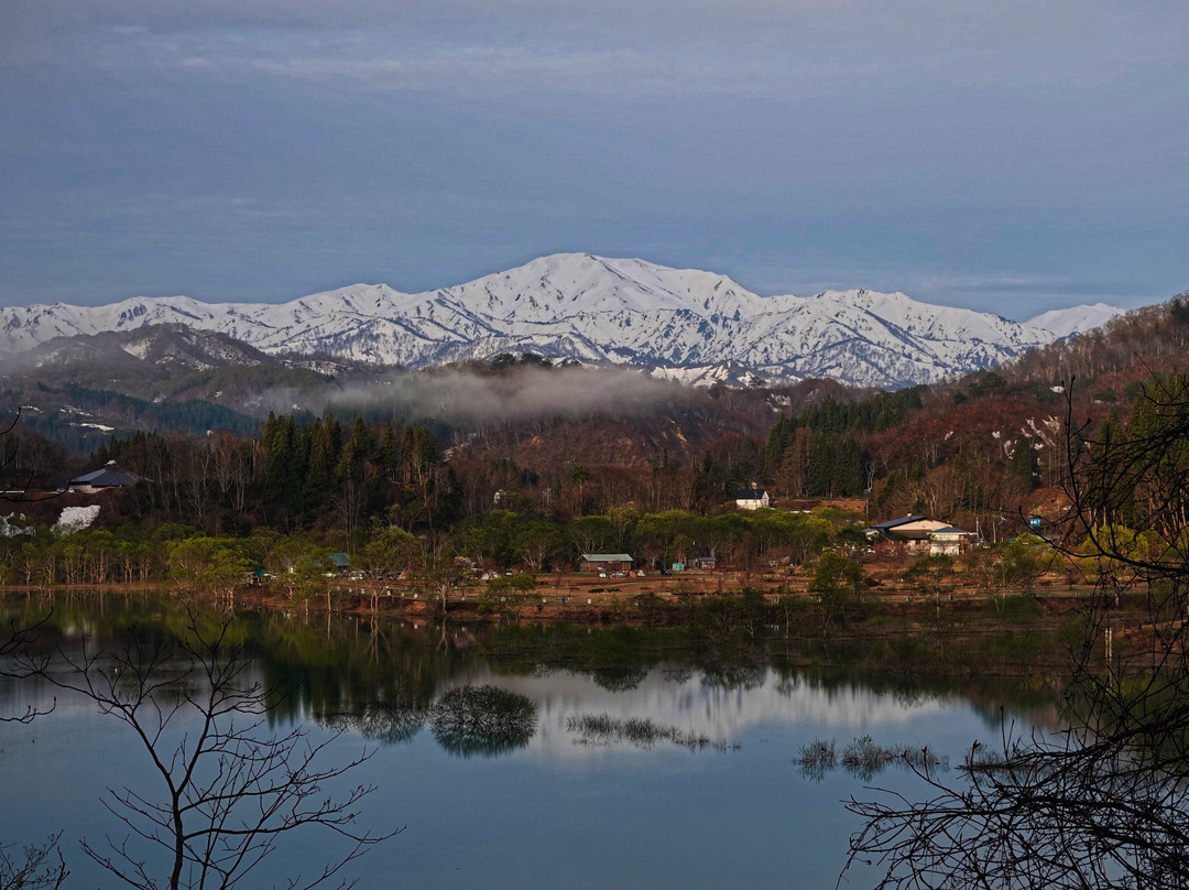 Shirakawa Lake景点图片