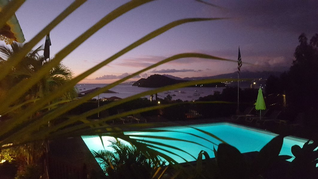 Les Petits Saints主图