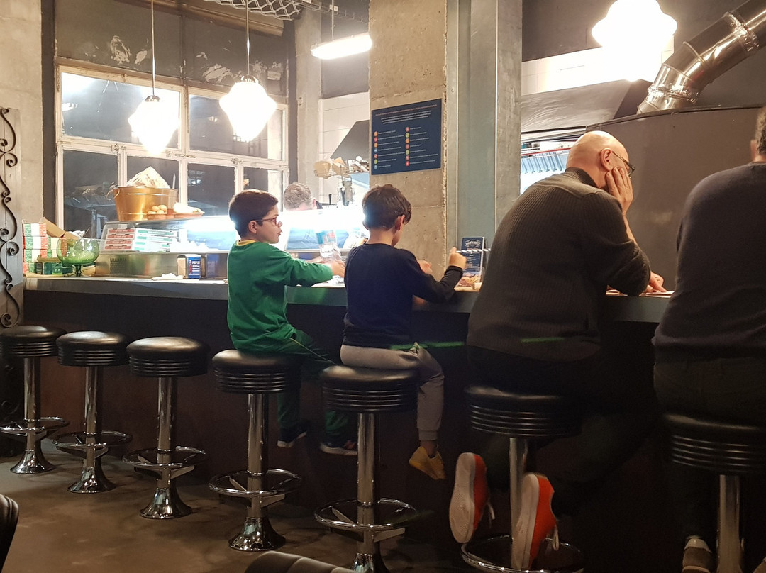 Dave's Diner - American Traditional