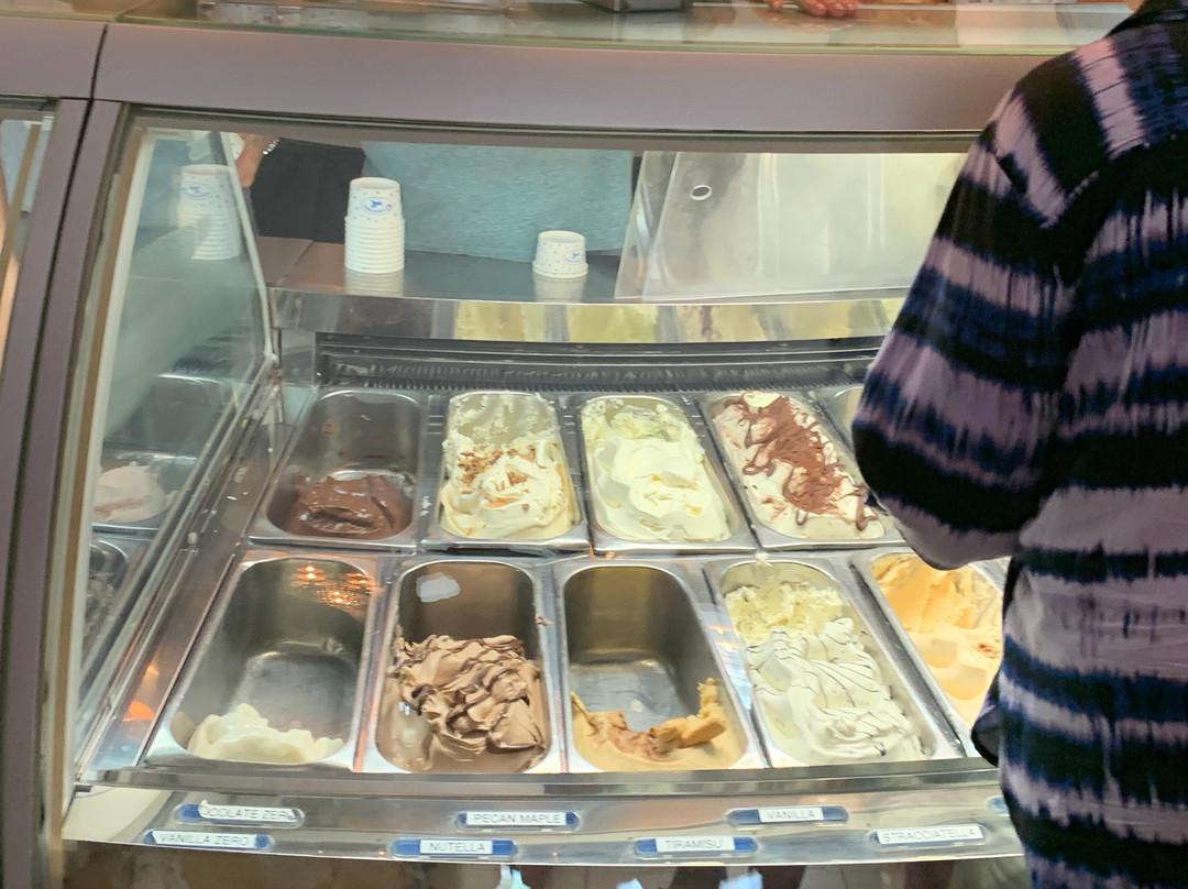 Carousel Gelateria and Bar-辛普森湾必去景点