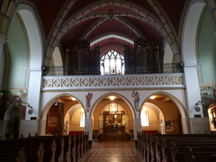 St. Martin's Parish Church-布莱德必去景点