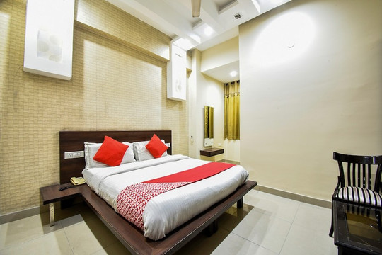 OYO2615上神酒店主图