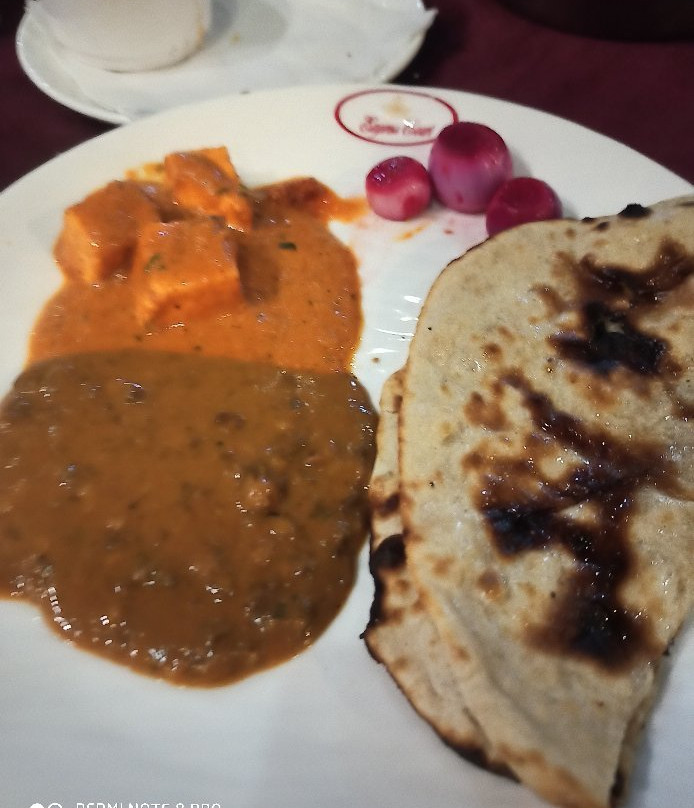 Hotel Empress Court主图