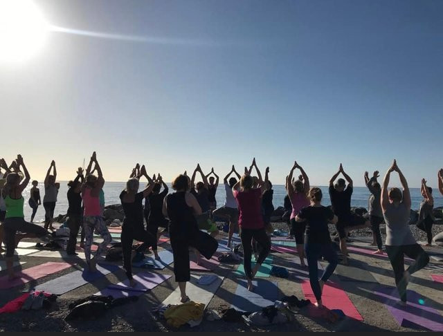Yoga in Puerto Mogan / Arguineguin-莫干港必去景点