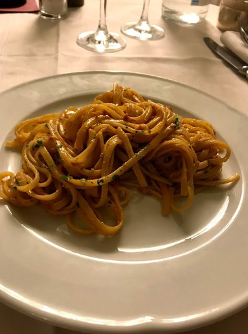 帝国温泉酒店主图