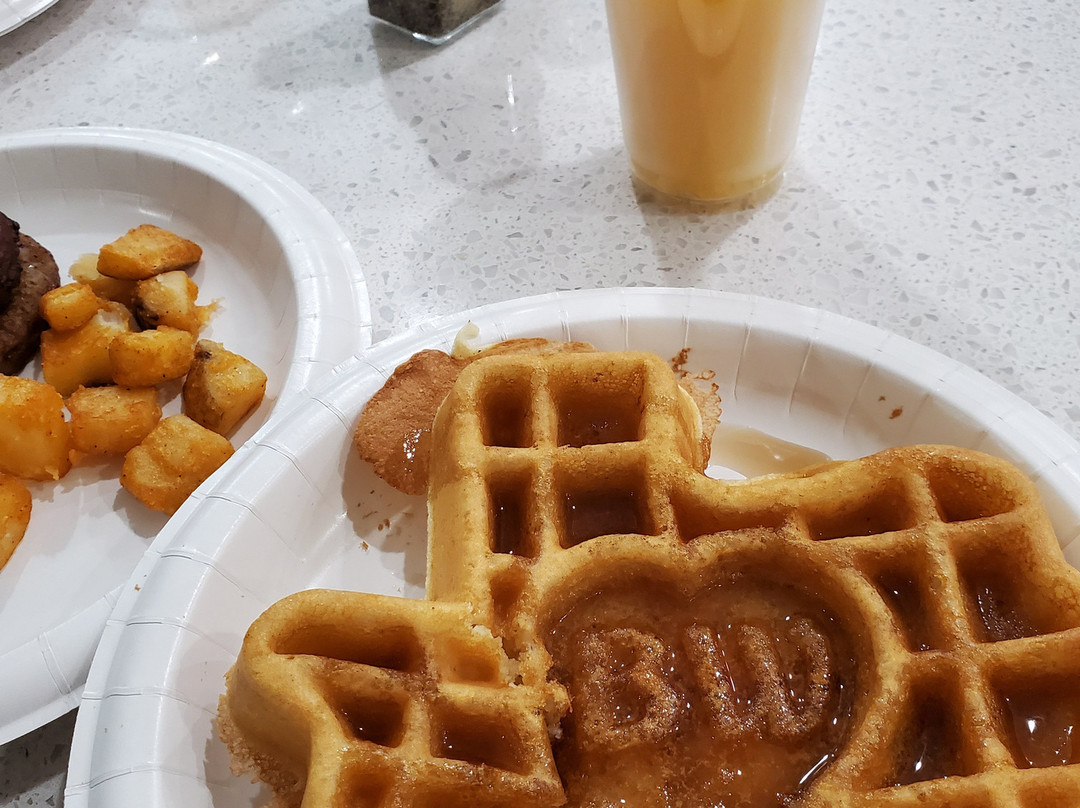 会所贝斯特韦斯特酒店及套房主图