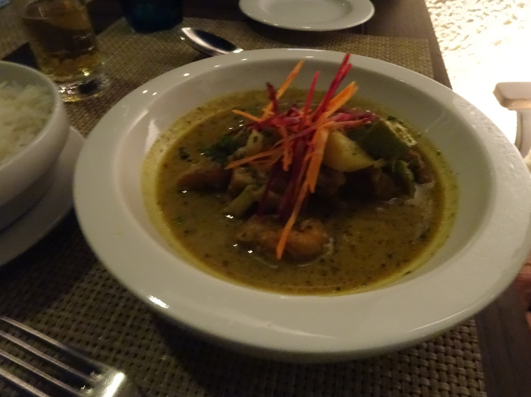 金色郁金香度假村主图