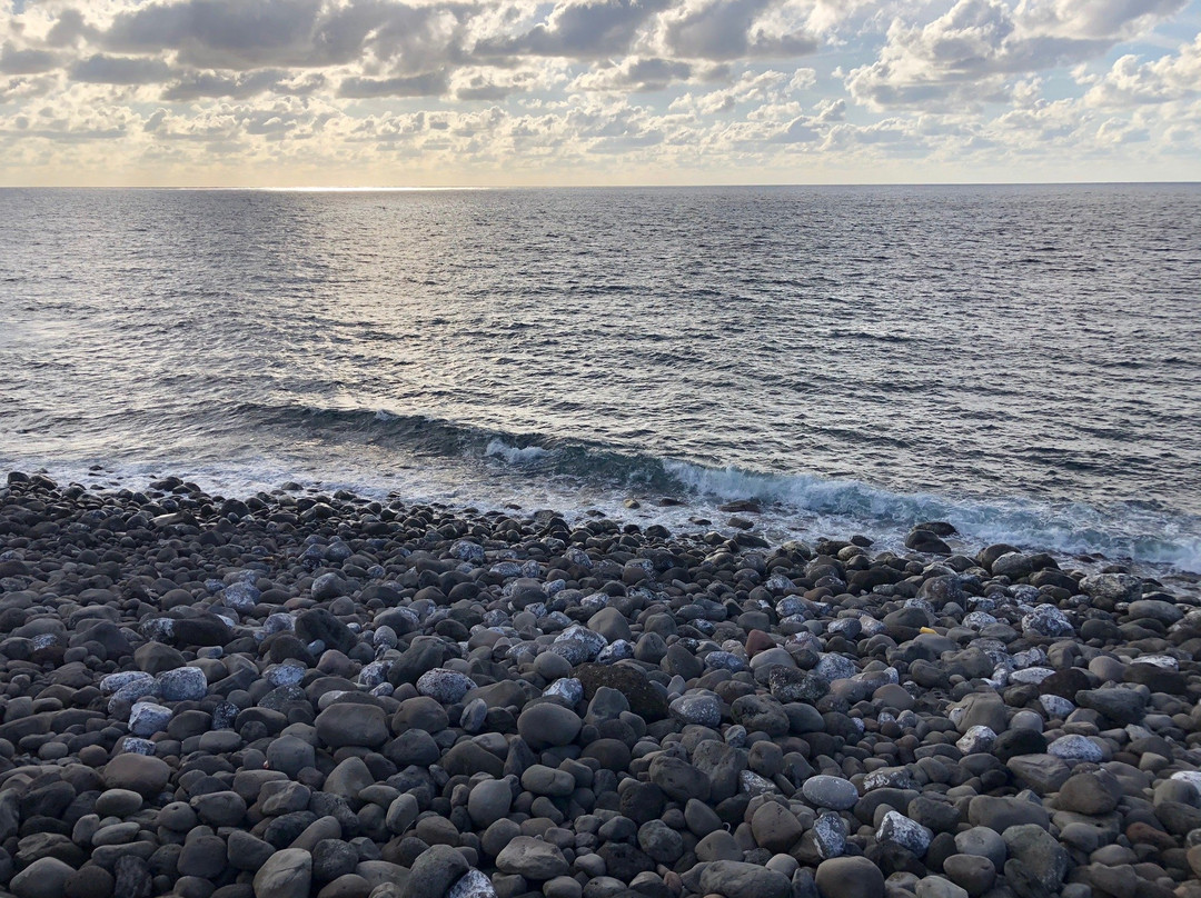 Yokoma Beach-八丈岛必去景点