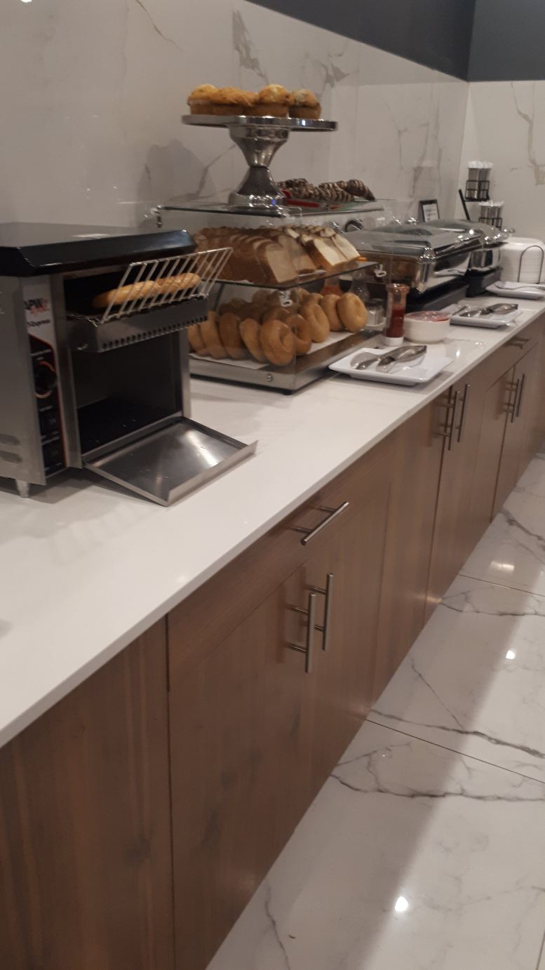 东蒙特利尔贝斯特韦斯特优质酒店-餐饮