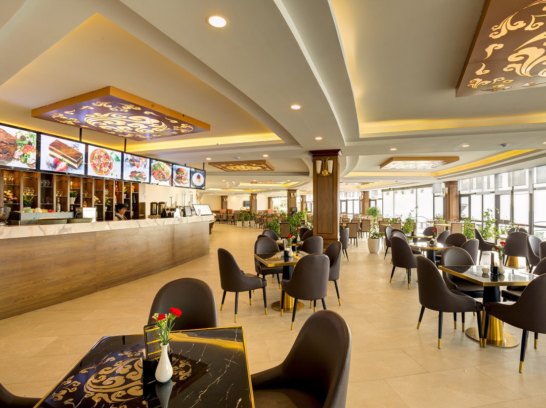 Ô Quý Hồ Cafe