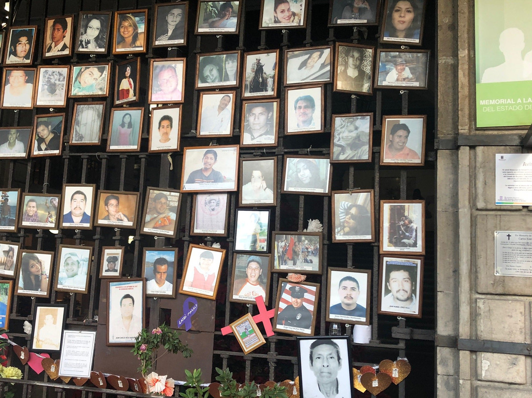 Plaza de la Constitucion景点图片
