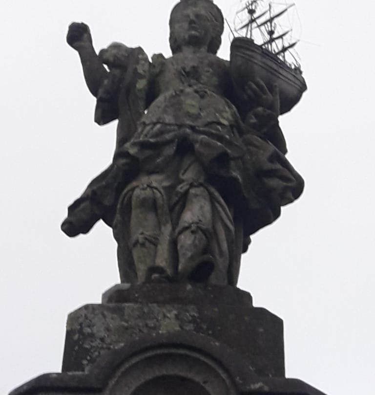 Estatua de Viana-维亚纳堡必去景点