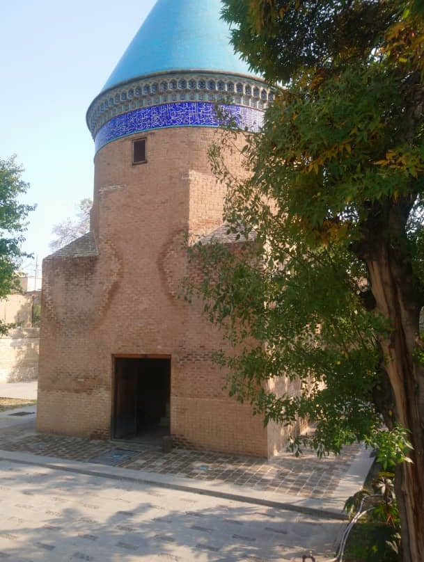 Tomb Hamdullah Mostofi景点图片