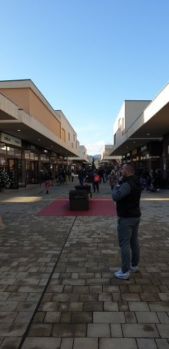 Brugnato 5Terre Outlet Village-Brugnato必去景点