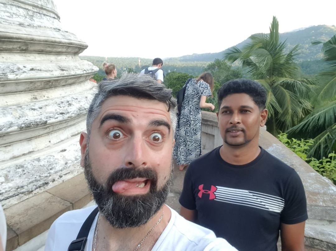 Go Lanka Tours景点图片