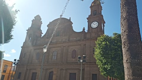 Iglesia de Santiago de los Caballeros景点图片