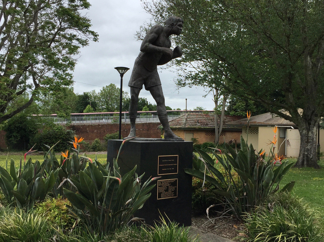 Lionel Rose Statue-沃拉格尔必去景点