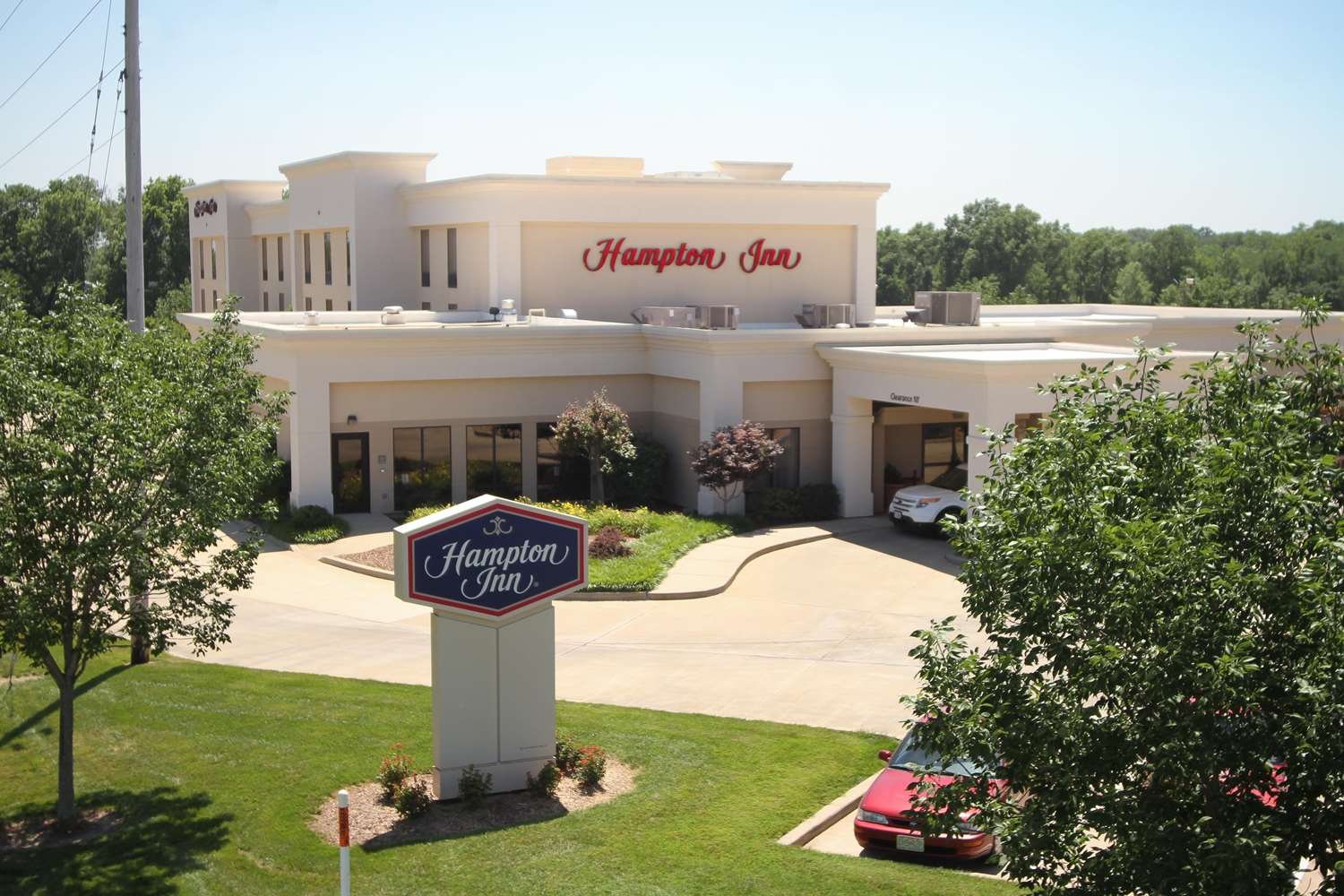 Hampton Inn by Hilton Clinton-官方