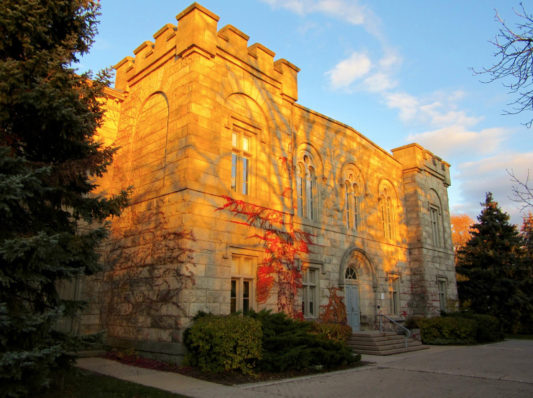 Milton Town Hall景点图片