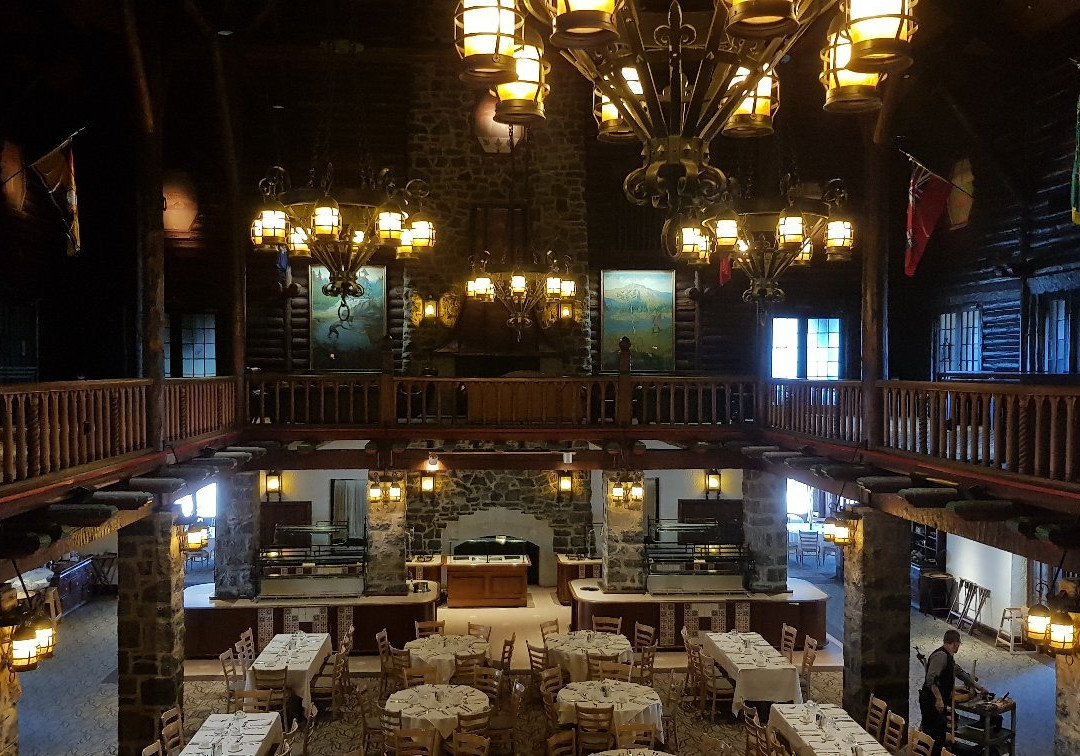 Bar Le Foyer at Fairmont Le Château Montebello景点图片