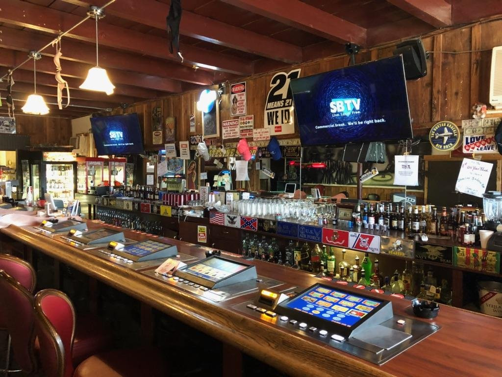 Mercury旅游景点-Stateline Saloon & Cafe