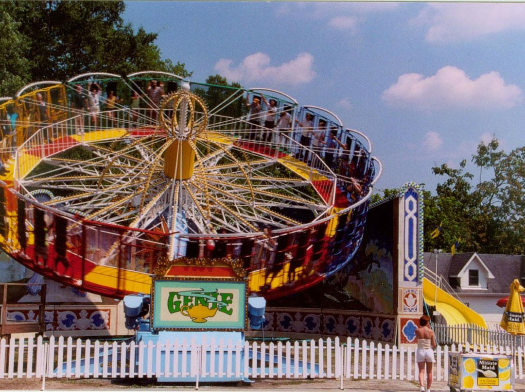Lake Winnie Amusement Park景点图片