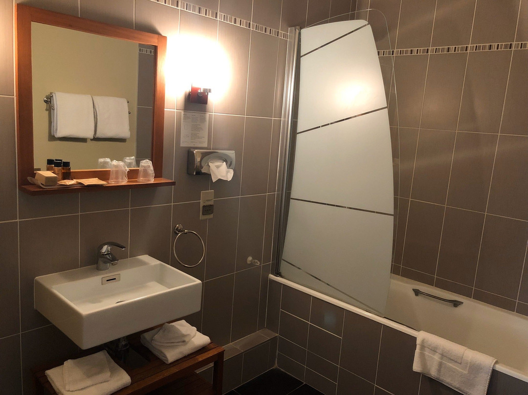 Hôtel les Charmes主图