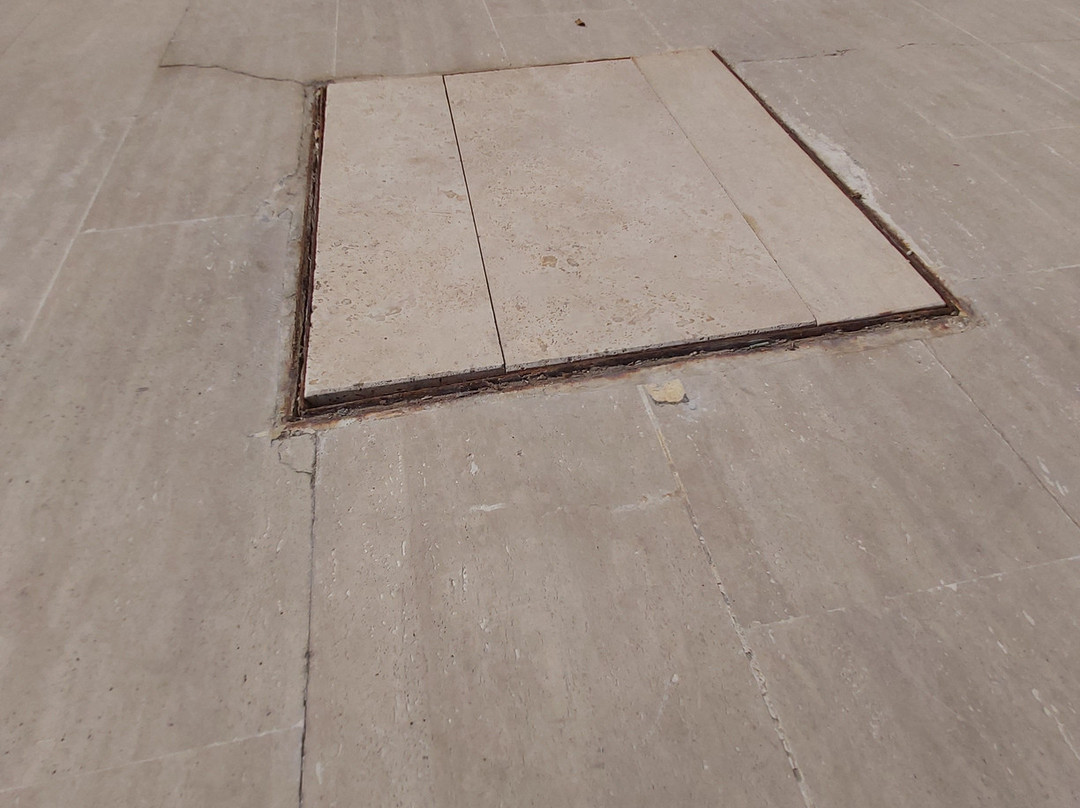 Ada Beach Hotel主图