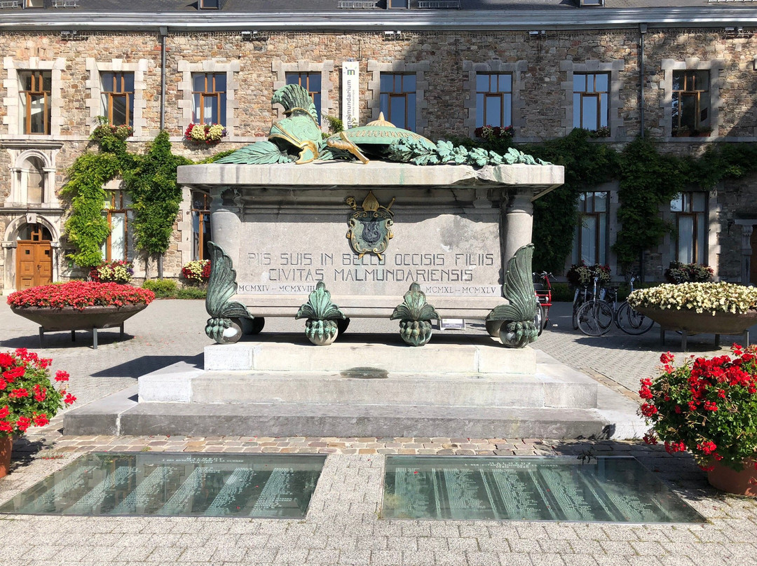 Malmedy Massacre Memorial景点图片