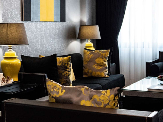 Oak Plaza Hotel East Airport主图