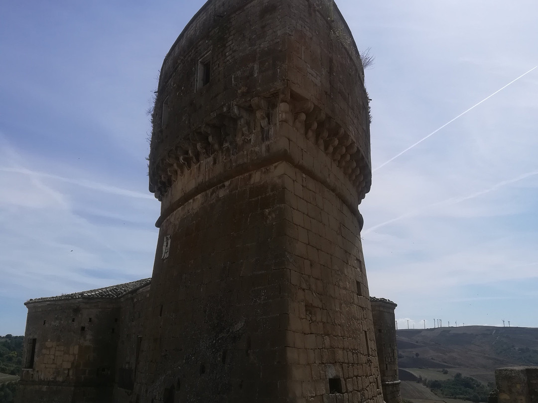Castello d'Aquino-Rocchetta Sant'Antonio必去景点