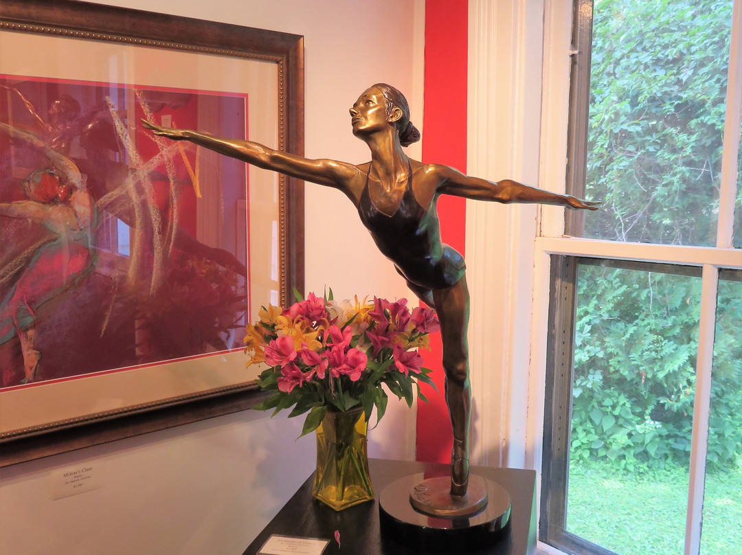 DeVries Fine Art International景点图片