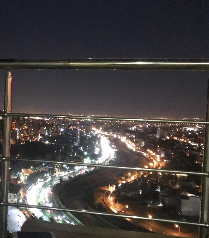 占兰大酒店主图