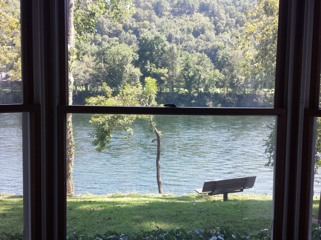 Gaston's White River Resort主图