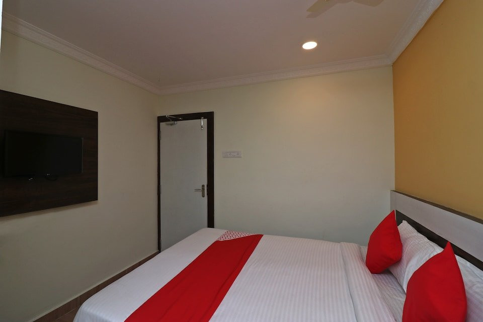 OYO 27602 Hotel Green Space主图