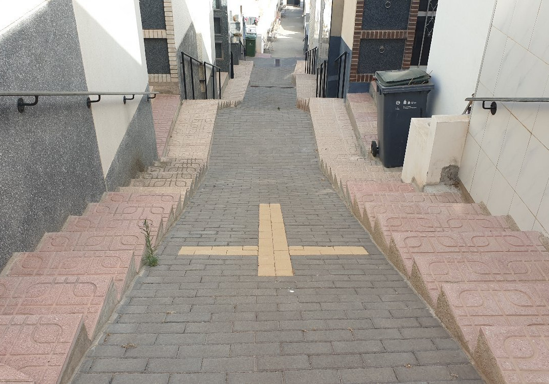 Cementerio de Monteagudo-Monteagudo必去景点