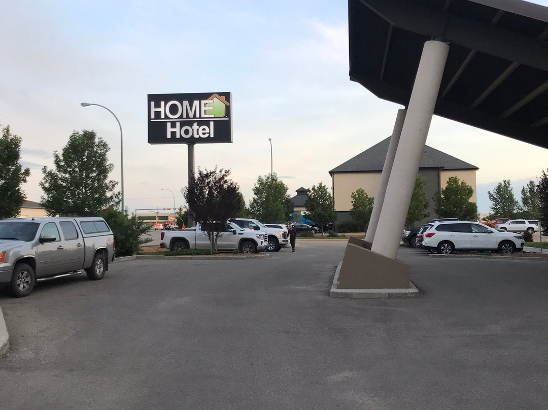 HomeSuites Regina East by d3h Hotels主图