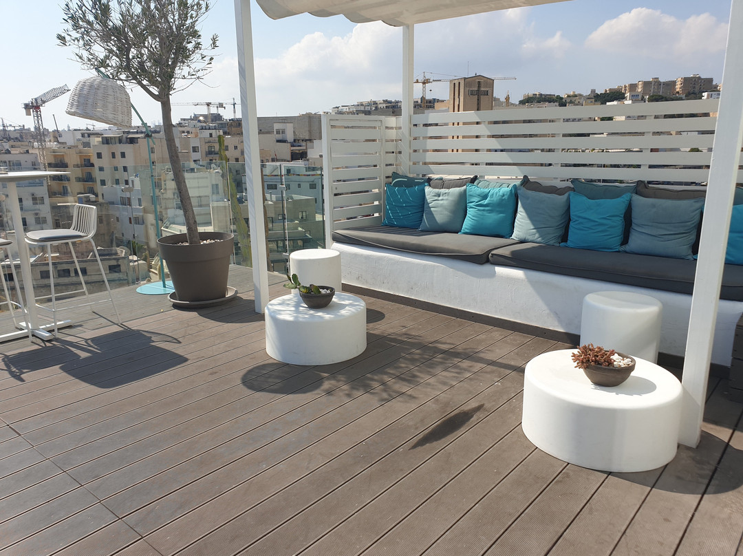 朱利安尼酒店主图