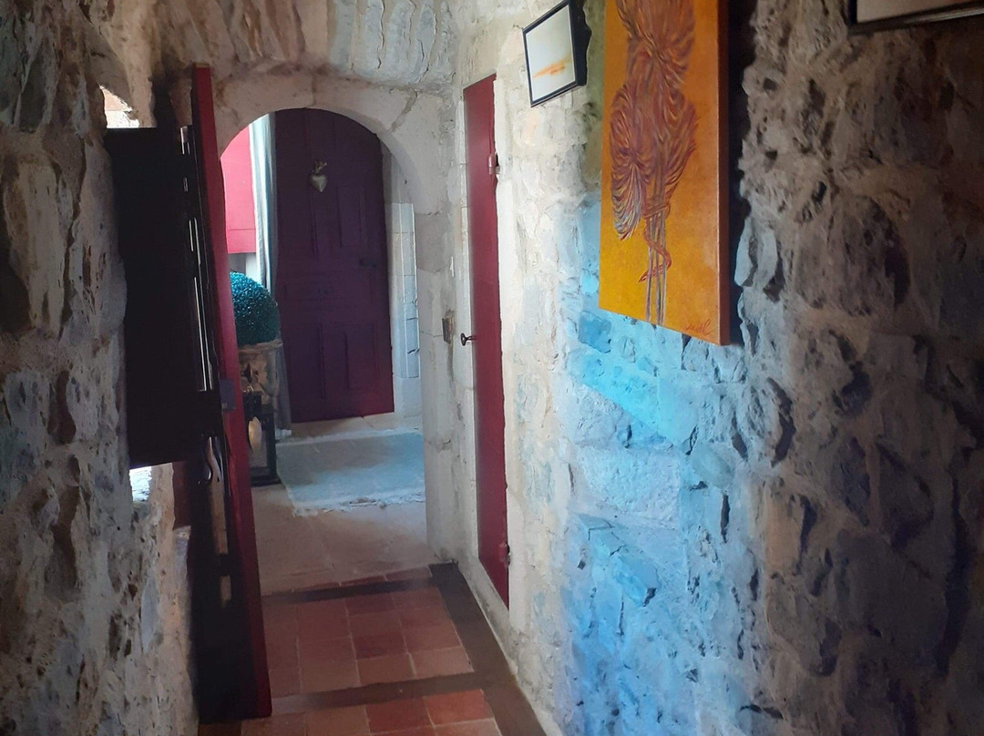 克洛斯城堡酒店主图