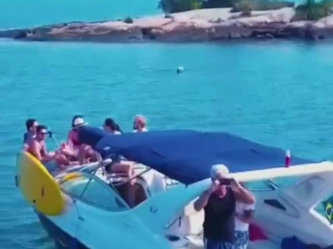 Passeios de Lancha Floripa-弗洛里亚诺波利斯必去景点