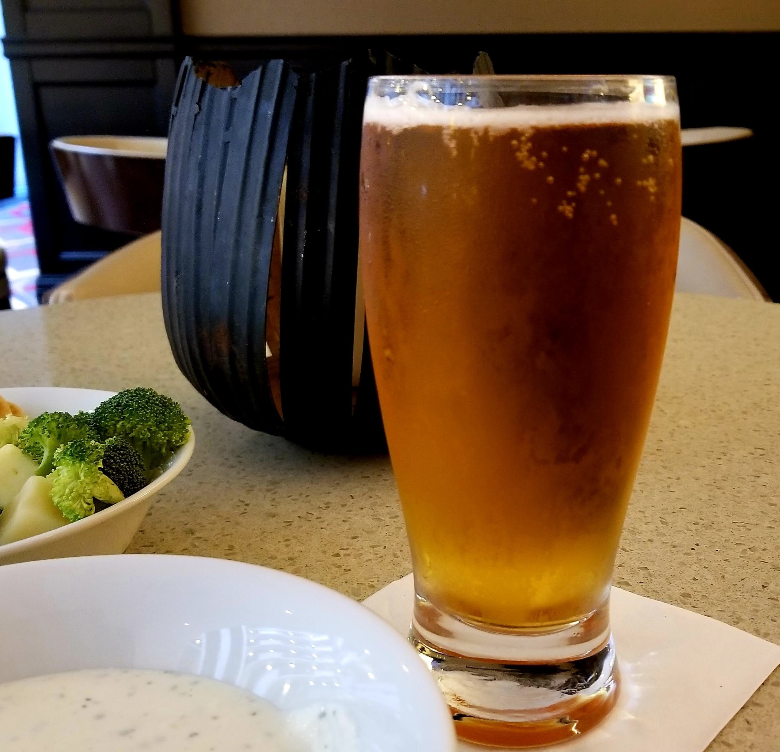 Embassy Suites by Hilton Dulles Airport-餐饮