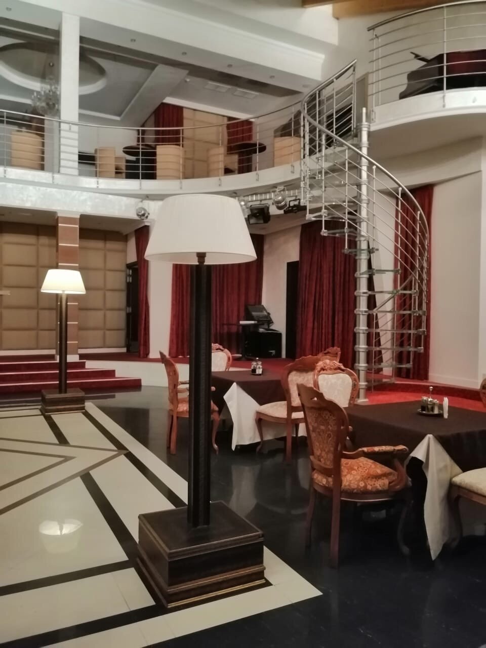Hotel Aristokrat-官方