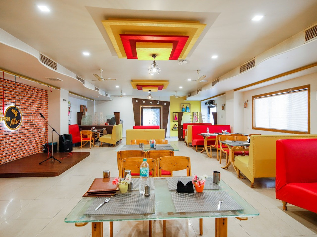 OYO 24105 Metro主图