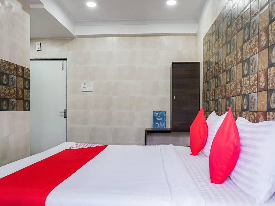 Ellegance Hill Resort主图