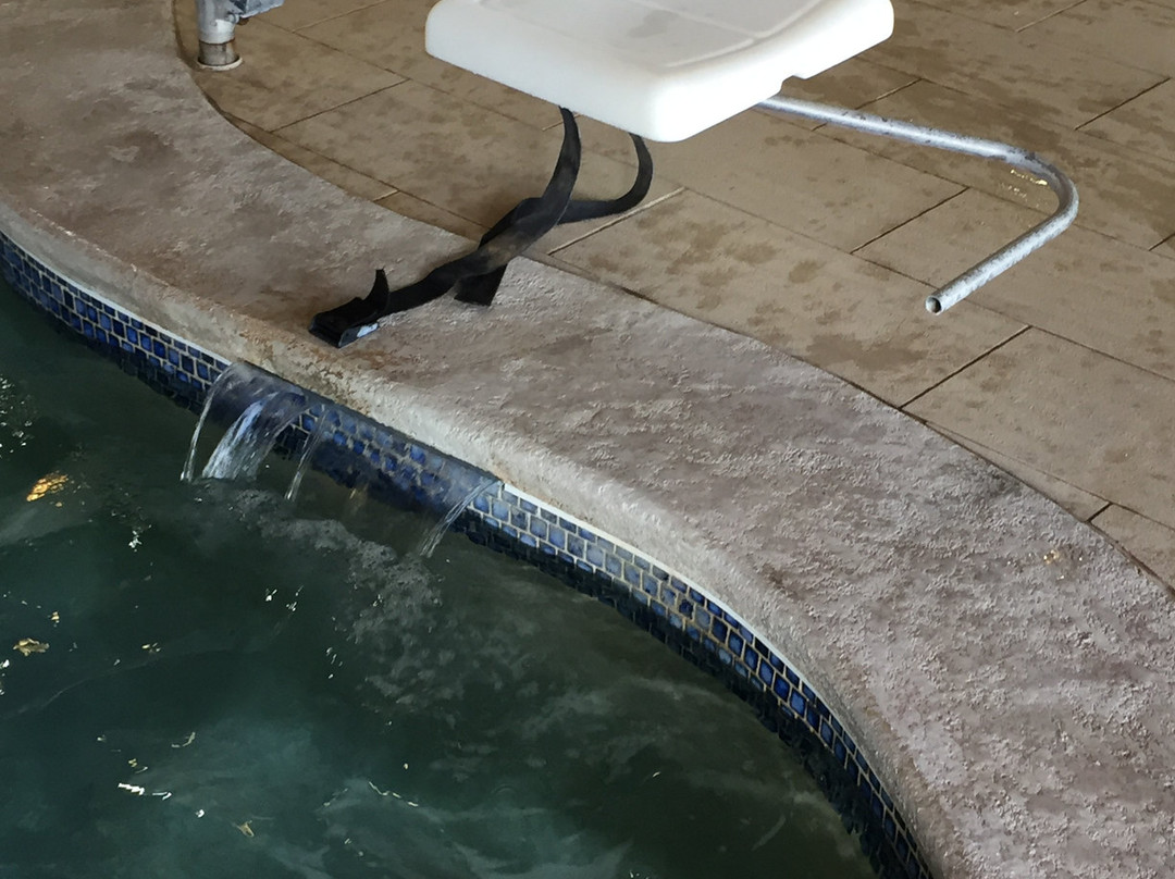 Holiday Inn Express & Suites Greenfield By IHG主图