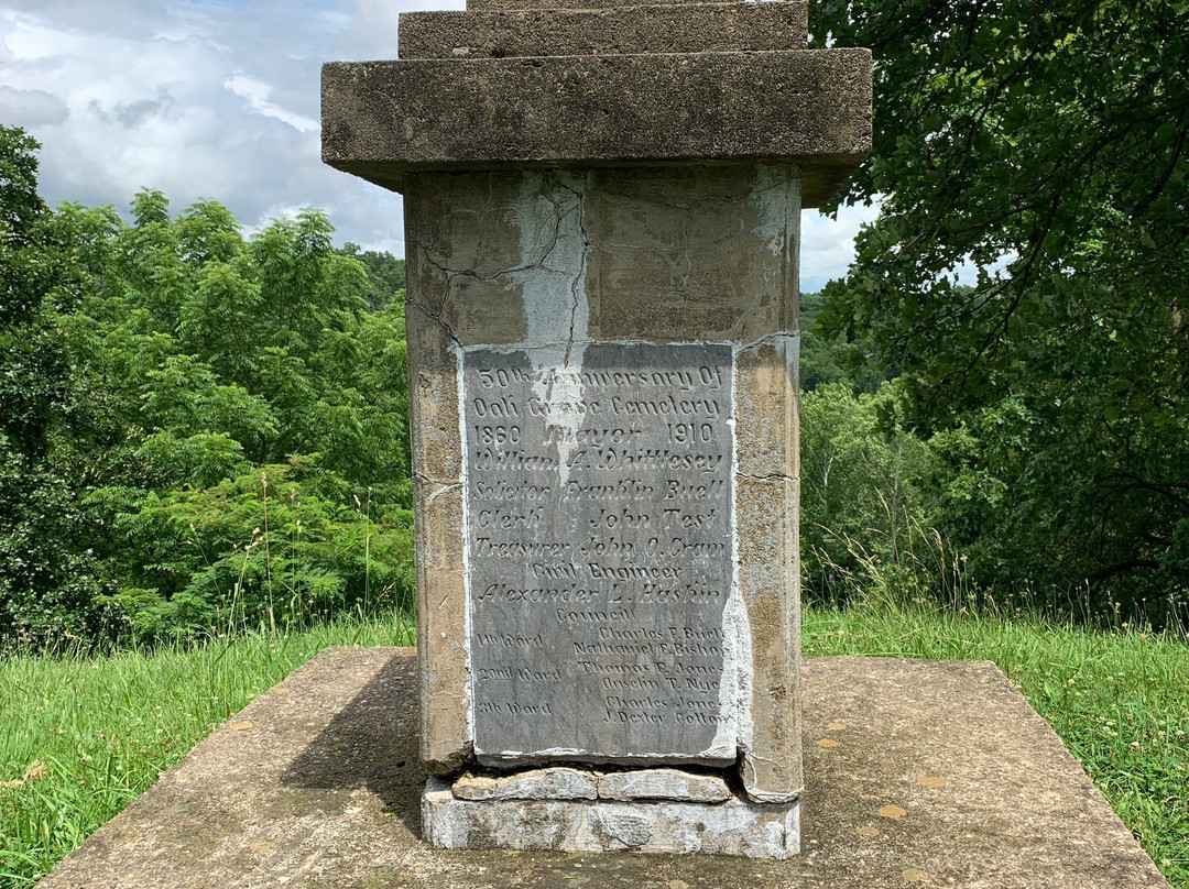 Oak Grove Cemetery景点图片