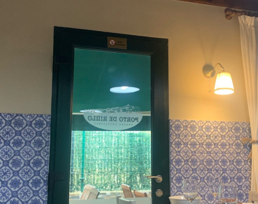 Porto de Rinlo主图