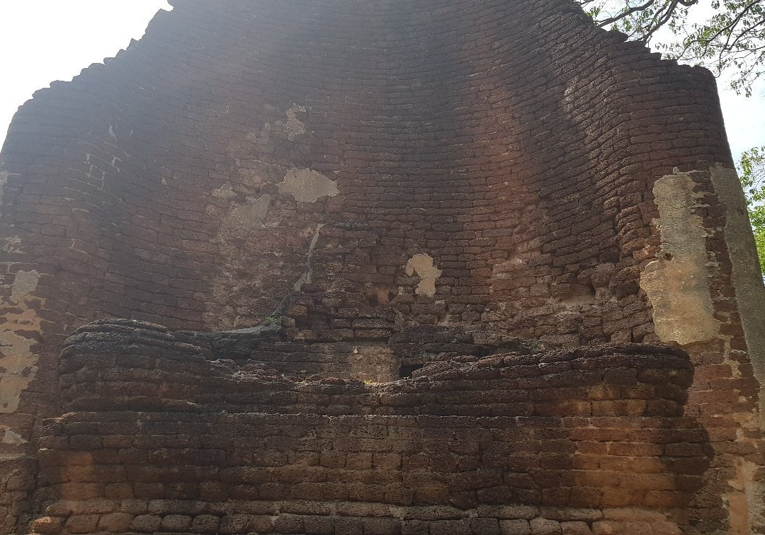 Wat Phra Si Ariyabot-甘烹碧必去景点