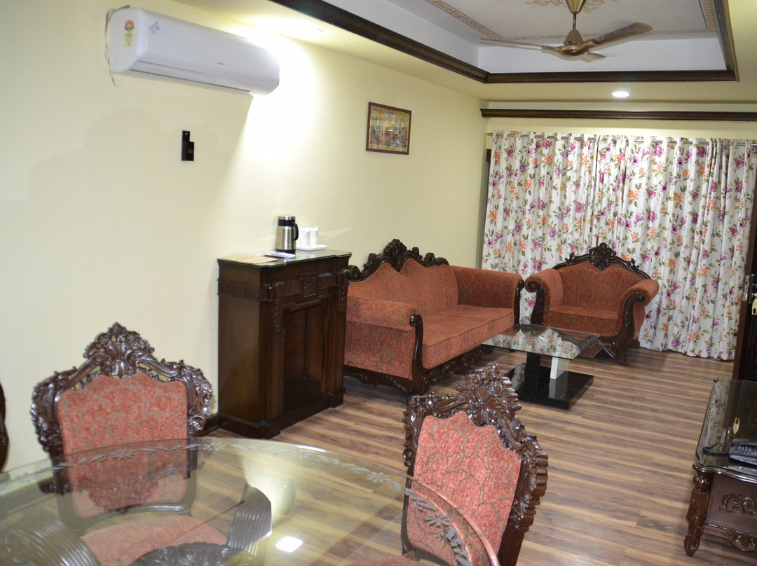 The Surya Hotel主图